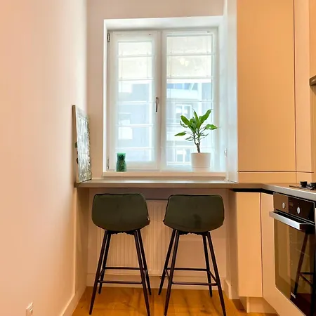 No 401 Lebada Apartment