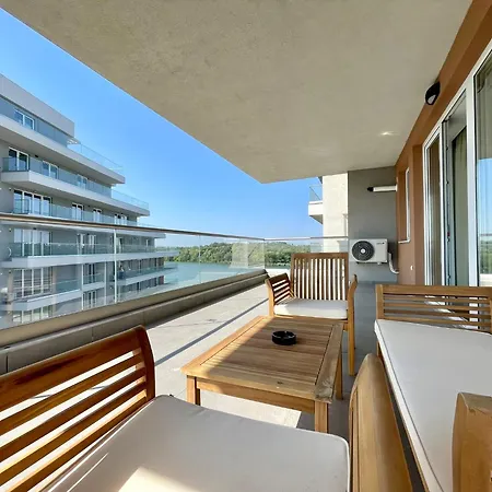 No 401 Lebada Apartment