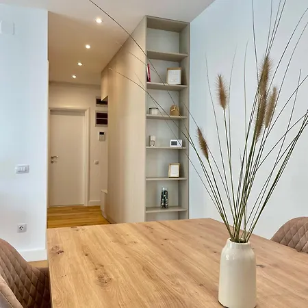 No 401 Lebada Apartment *