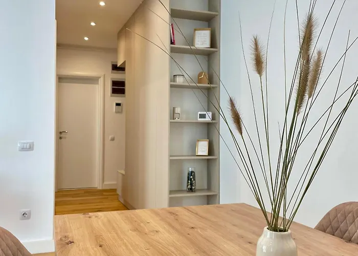 No 401 Lebada 公寓 *